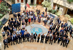 zdjęcie grupowe uczestników trzydziestej pierwszej  Międzynarodowej Konferencji DVI Interpolu