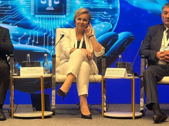 Podinsp. dr Anna Przewor, zastępca dyrektora CLKP wygłosiła wykład o kryminalistycznej analizie elektronicznego podpisu biometrycznego a także prezentację na temat CLKP podczas Międzynarodowego Forum Prawniczego „Tashkent Law Spring” w Uzbekistanie