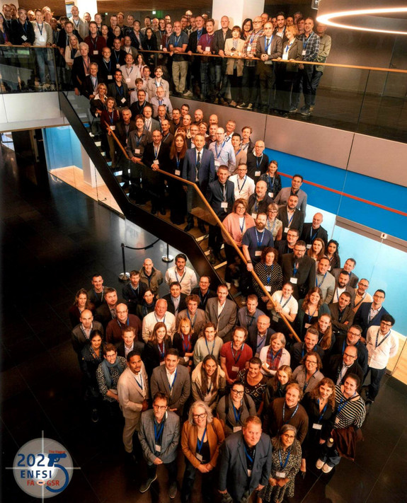 Wspólne zdjęcie przedstawicieli CLKP na 31. spotkaniu grupy roboczej FA/GSR ENFSI w Hadze