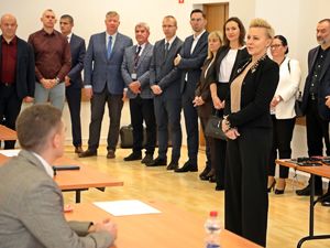 Zdjęcie z egzaminu końcowego dla kandydatów na biegłych policyjnych laboratoriów kryminalistycznych