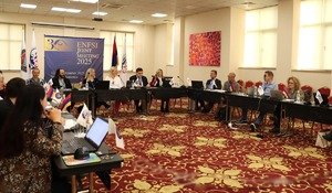 Zdjęcie z prelekcji na wspólnym posiedzeniu eksperckich grup roboczych ENFSI w Armenii