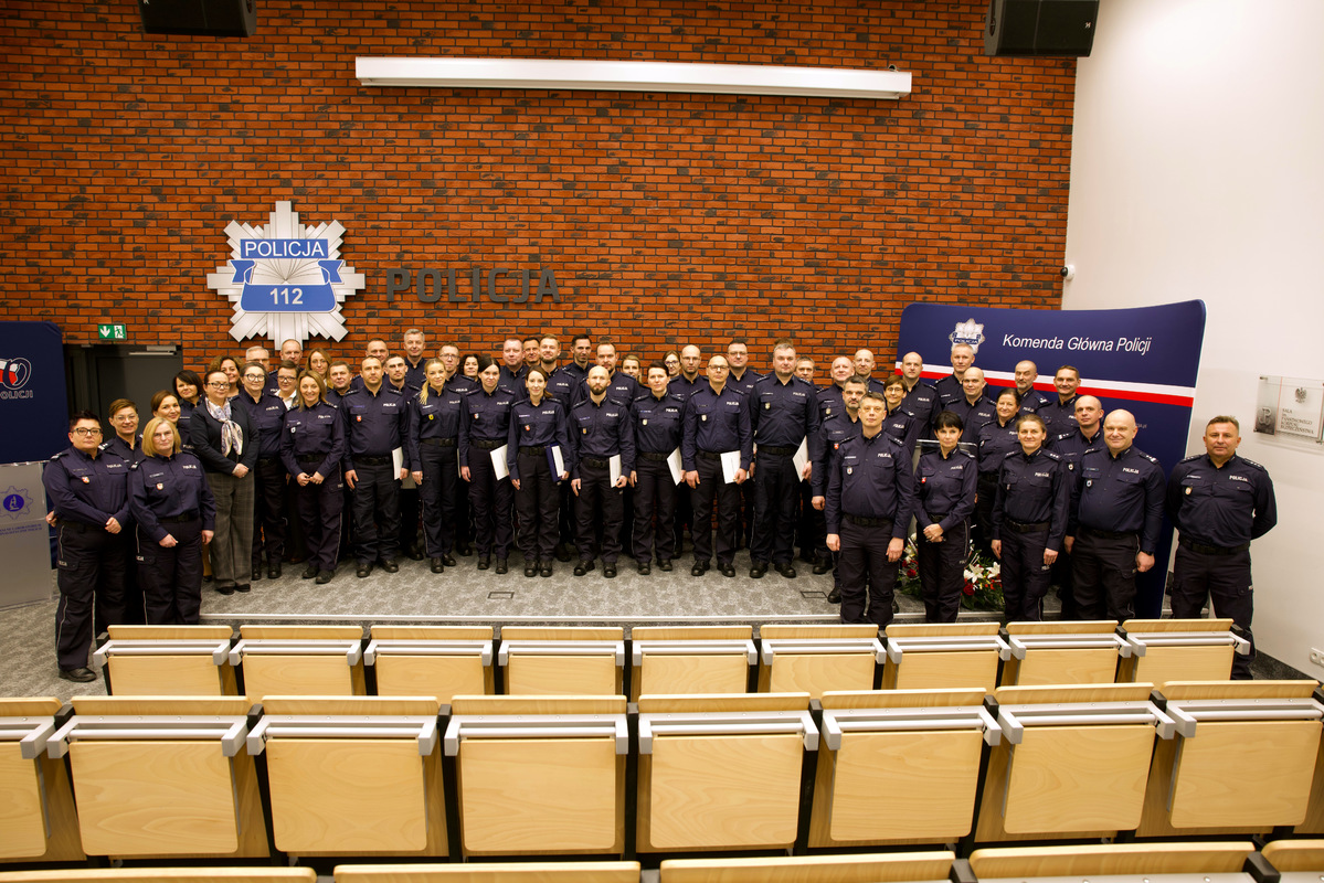 Uroczystość nadania uprawnień kandydatom na biegłych policyjnych laboratoriów kryminalistycznych